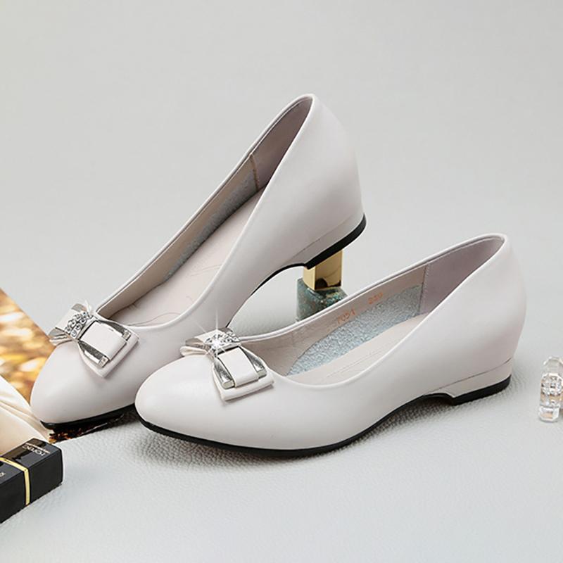 2025 Новые женские кожаные туфли с круглым носком, бежевые туфли на высоком каблуке, женские классические удобные летние туфли-лодочки, женские лоферы