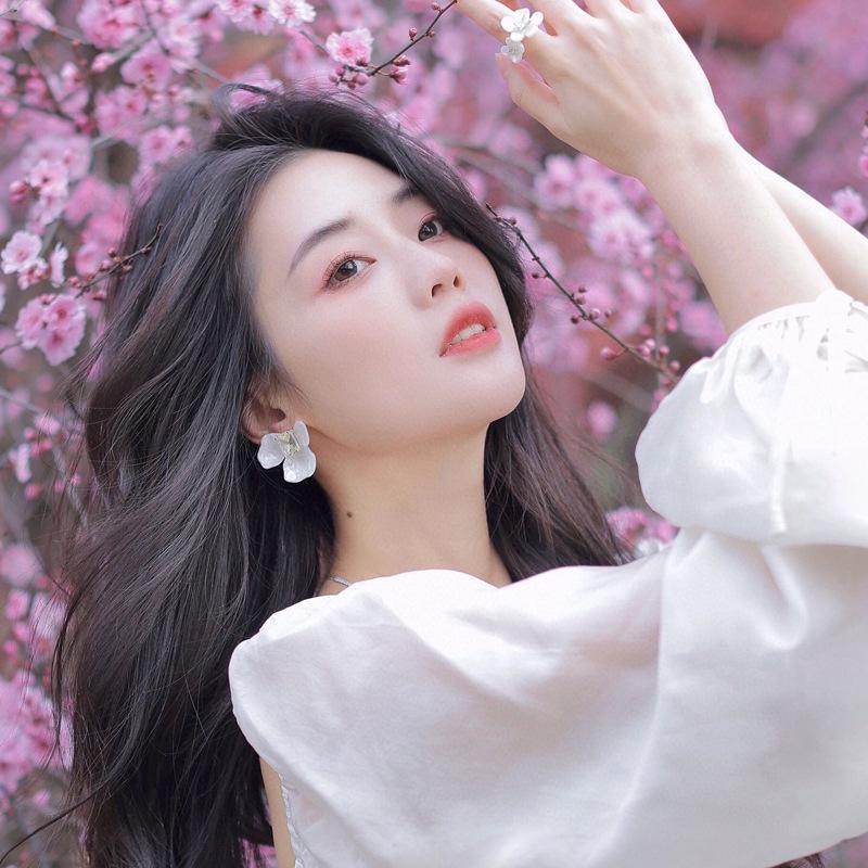 HEFANG Набор: Серебряное ожерелье с фрезией и серьги с цветочными драгоценными камнями - Женский японский/корейский стиль