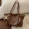 Высококлассная женская сумка в стиле ретро, вместительная сумка-тоут для通勤 на одно плечо, модная и универсальная