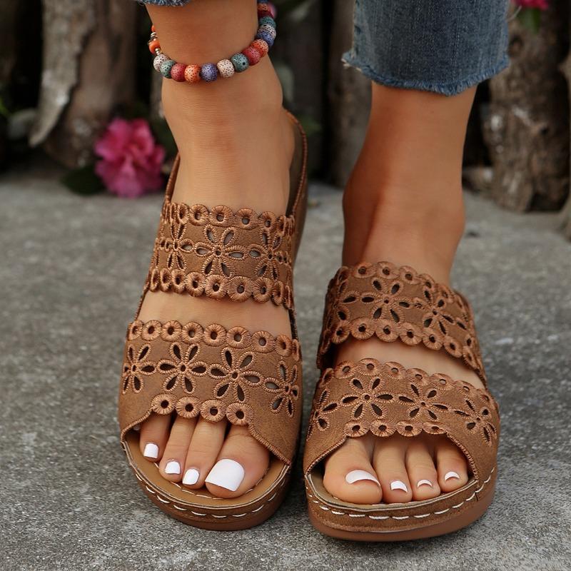 Модные повседневные тапочки 2024 года, лето, новые простые полевые цветочные однолинейные тапочки с удобным наклонным каблуком, повседневные женские тапочки Traf