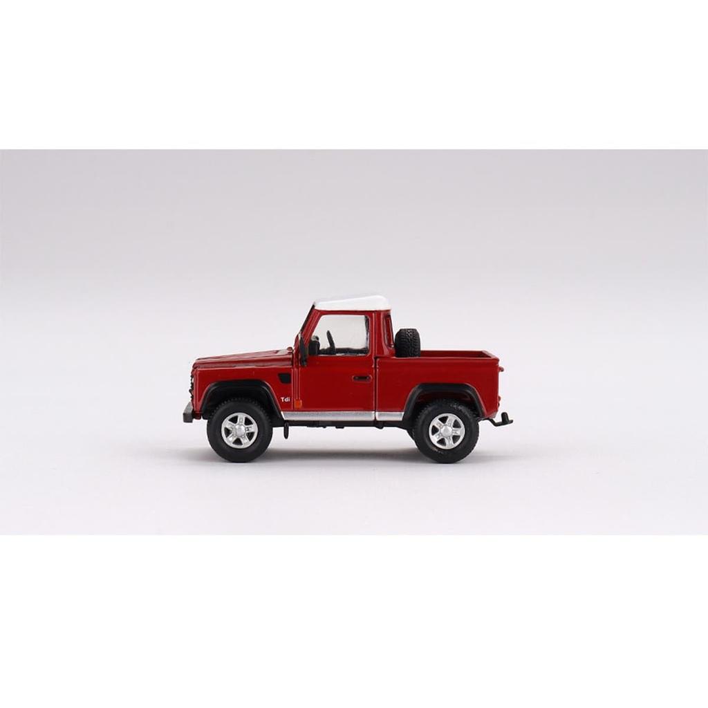 TrueScale Miniatures MINI GT Масштаб 1/64 Land Rover Defender 90 Пикап, Красный Масаи, Правостороннее расположение руля, Готовая модель