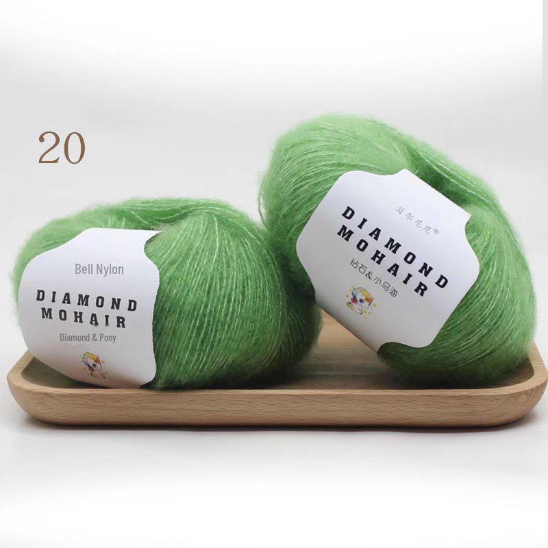 Пряжа Diamond Mohair Fine: Идеально подходит для шарфов, свитеров и вязаных изделий ручной работы.