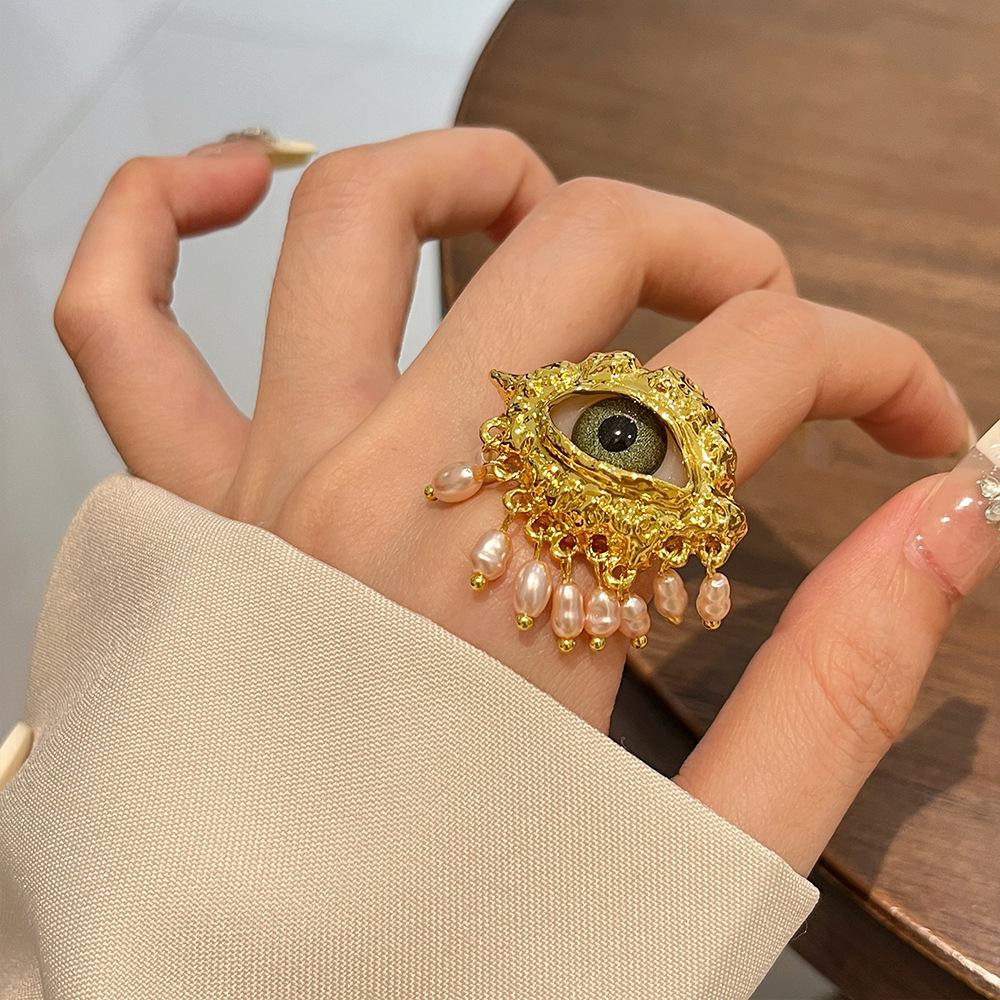 Gold Eye Ring for Women Retro Personality Exaggerated Trend Ring for Women Party Elegant Jewelry Accessories