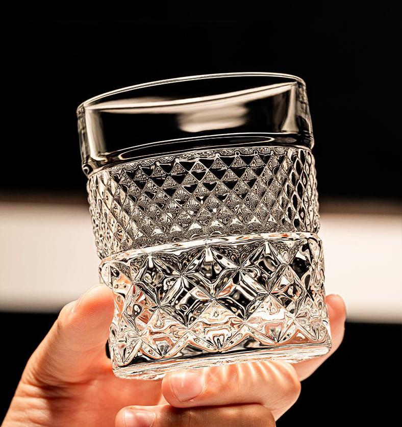 Бутылка для виски в европейском стиле, хрустальный бокал, емкости для вина и пива, стеклянный стакан, графин для водки, инструменты для домашнего бара, украшения