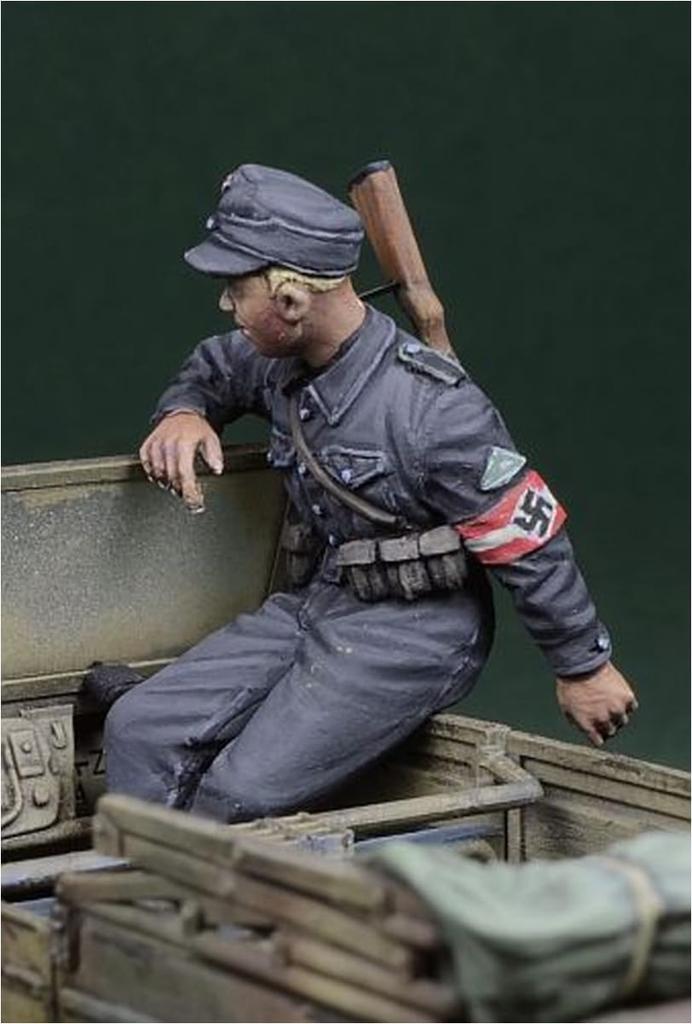 Миниатюрный немецкий HJ Boy 1945 смоляной набор DD35234 D-Day 1/35