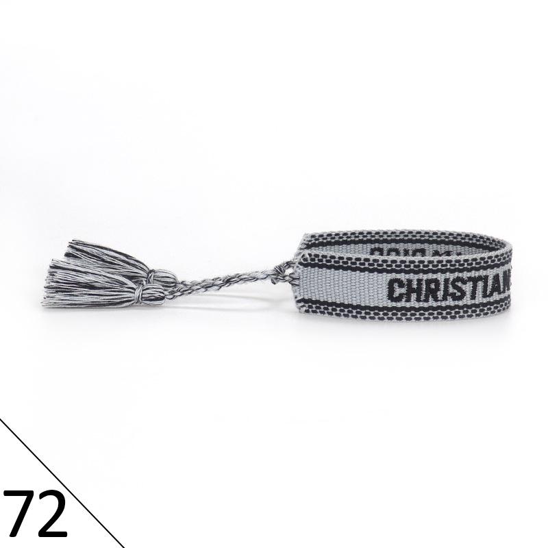 Браслет дружбы ручной работы с вышивкой и кисточками для женщин