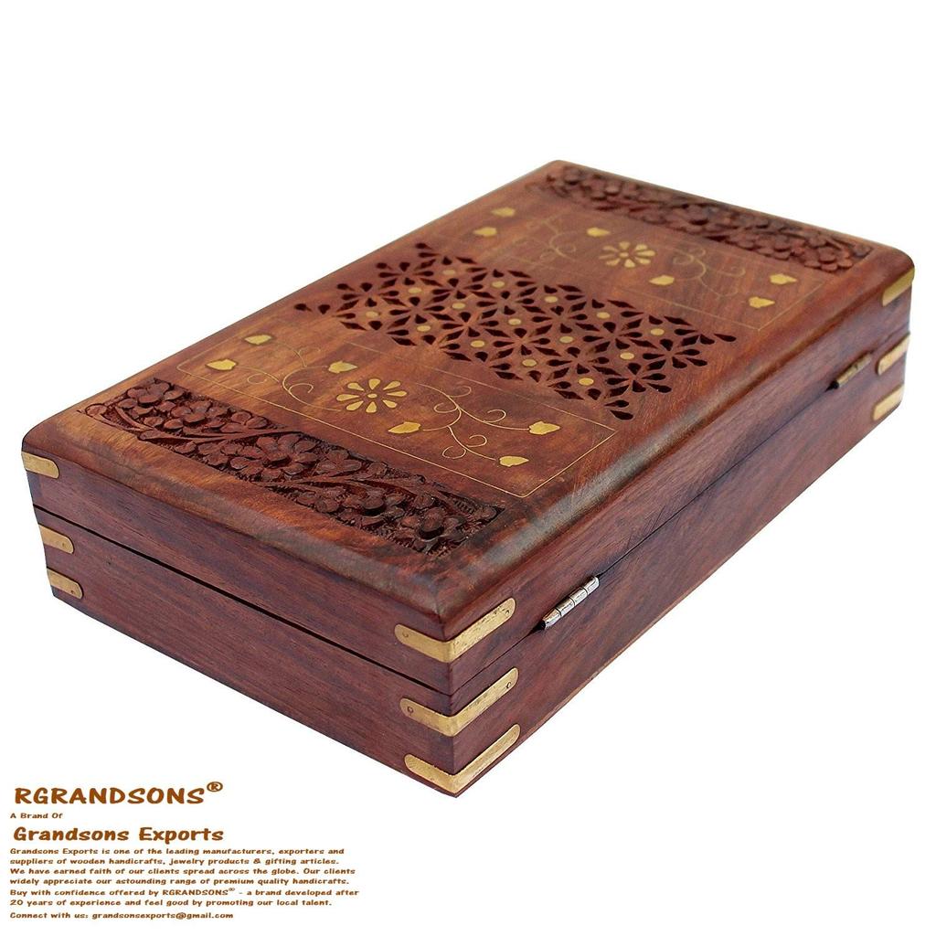 Деревянная шкатулка для украшений ручной работы для женщин. Органайзер для драгоценностей, украшенный вручную замысловатой резьбой. Подарочные изделия.