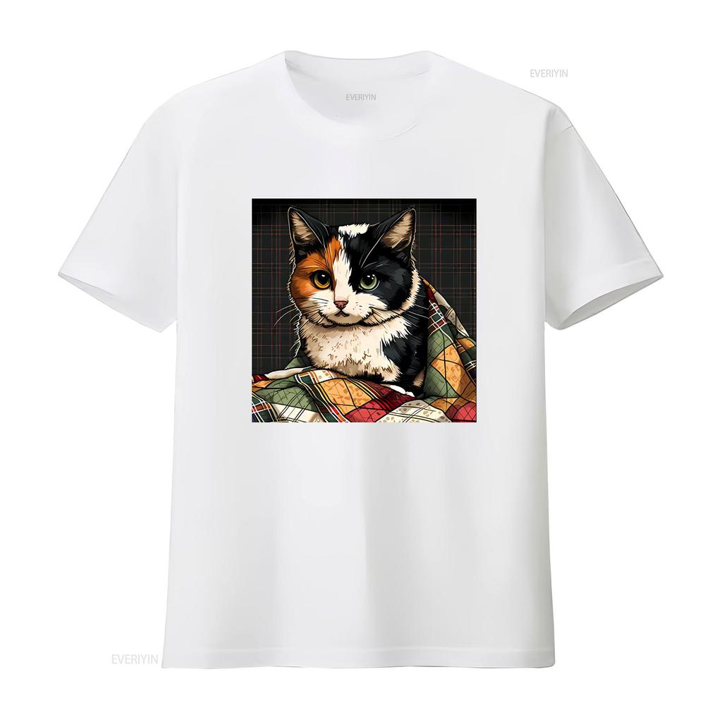 Calico Cat On A Quilt Vintage T Shirt Cute Lovers Gift For Her Vintage Graphic Top For Everyday Wear Designer Clothes