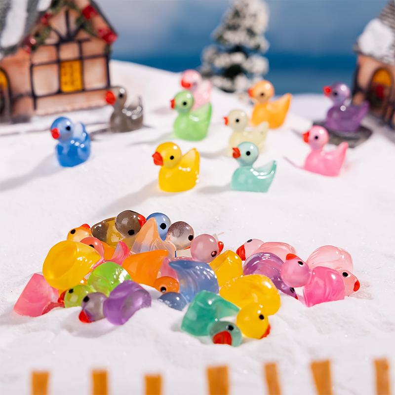 50/100Pcs Mini Ducks Glitter Resin Ducks Mini Resin Animals Figures To Hide Glow In The Dark Tiny Duck Figures