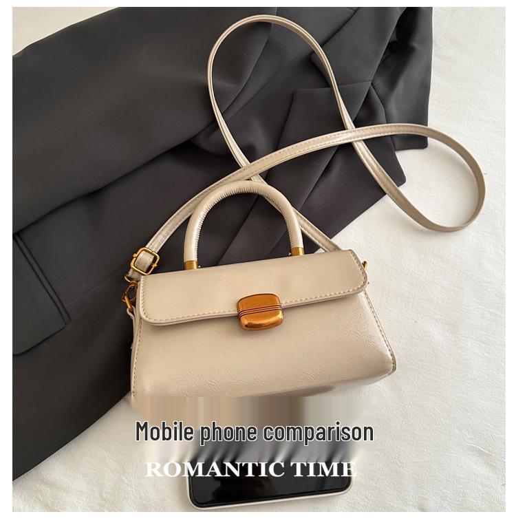 Трендовая женская маленькая квадратная сумка на одно плечо и через плечо 2025: Модная сумка для поездок на работу