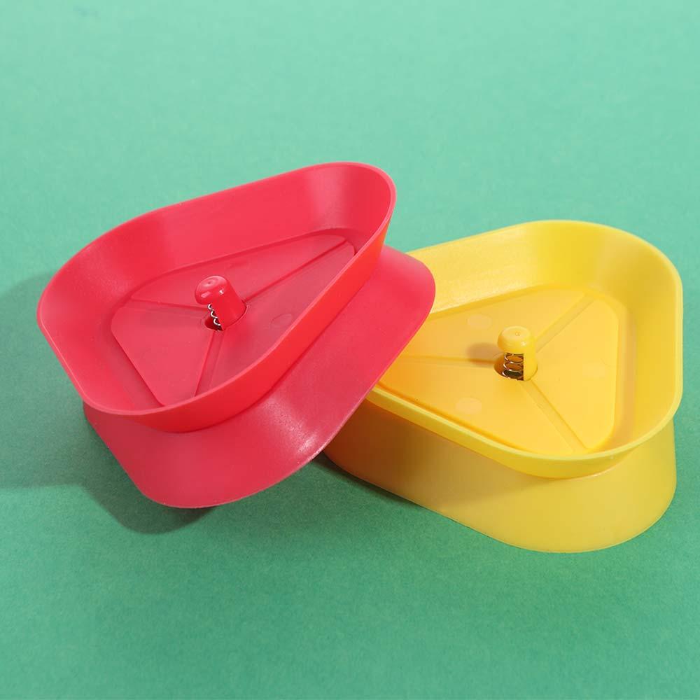 4Pcs/Set Hands-Free Lazy Person Poker Seat Triangle Shaped Board Game Cards Stand Recreation