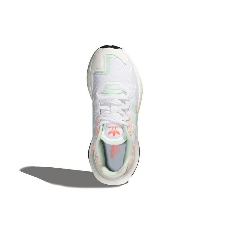adidas Женский повседневный джоггер 'White Dash Green' FY3018