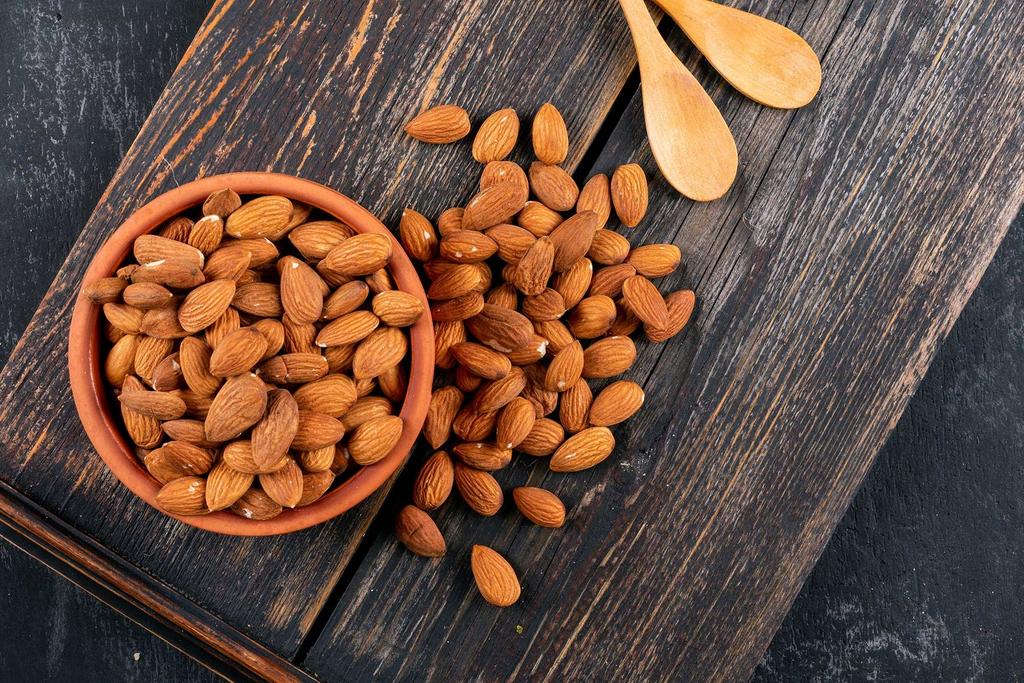 Migdały całe kalifornijskie łuskane orzech - 250g naturalne świeże