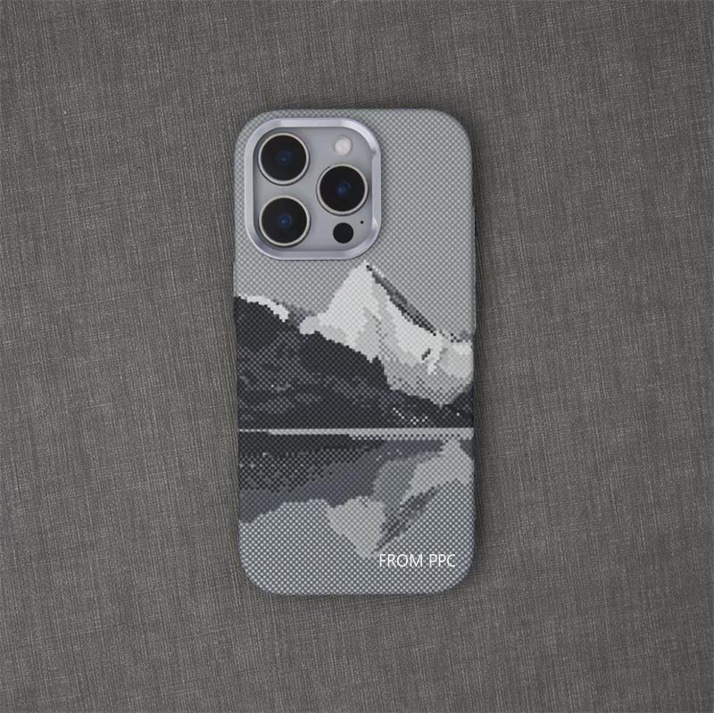 Чехол Funda для iPhone 16 17 Pro Max 15 Рельеф горы Угольный цвет Жесткий магнитный корпус телефона Независимая кнопка Защитный корпус