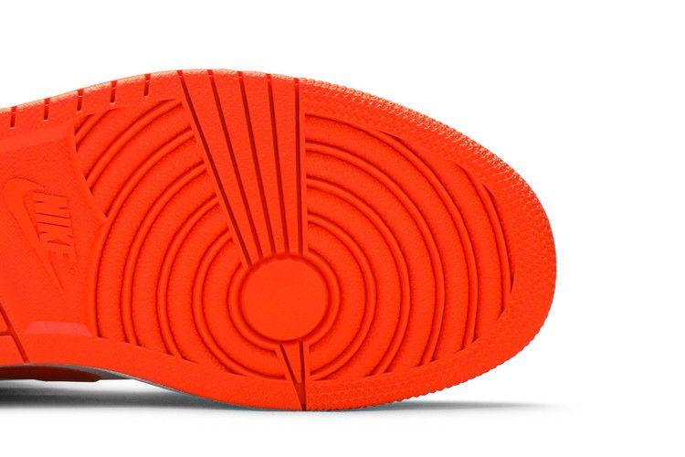 Jordan 1 High FlyEase Turf Orange