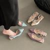 Женские универсальные сандалии с острым носком, верхняя одежда 2025 лето новинка, французский темперамент, туфли-лодочки с мелким вырезом, тренд