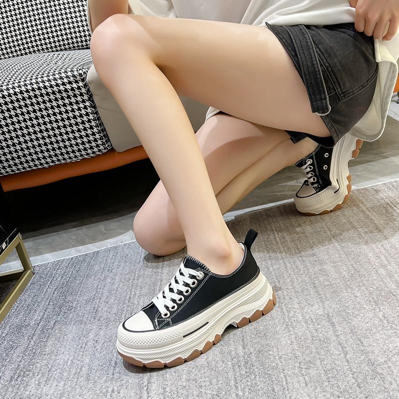 Niche Designer Round Head Canvas Shoes, New Thick-soled Breathable Little White Shoes, Casual Versatile Sports Shoes