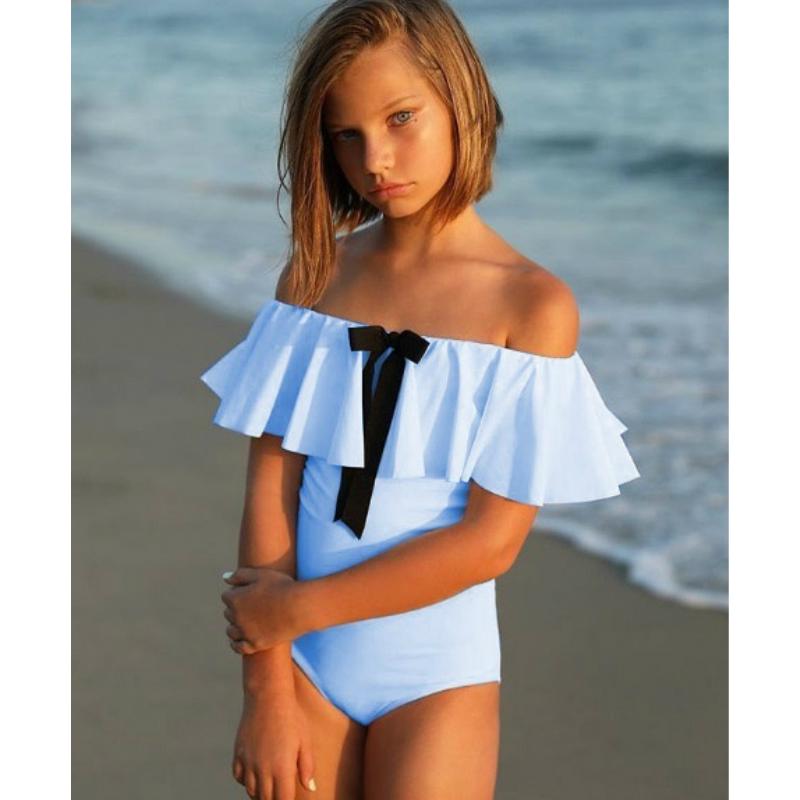 Закрытый купальник для девочки