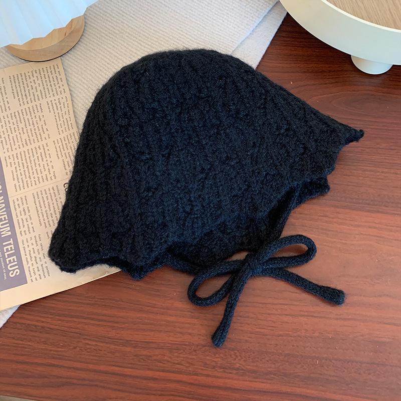 Autumn and winter lace-up hollow bucket hat women's versatile face small bucket hat retro big head circumference knitted wool hat