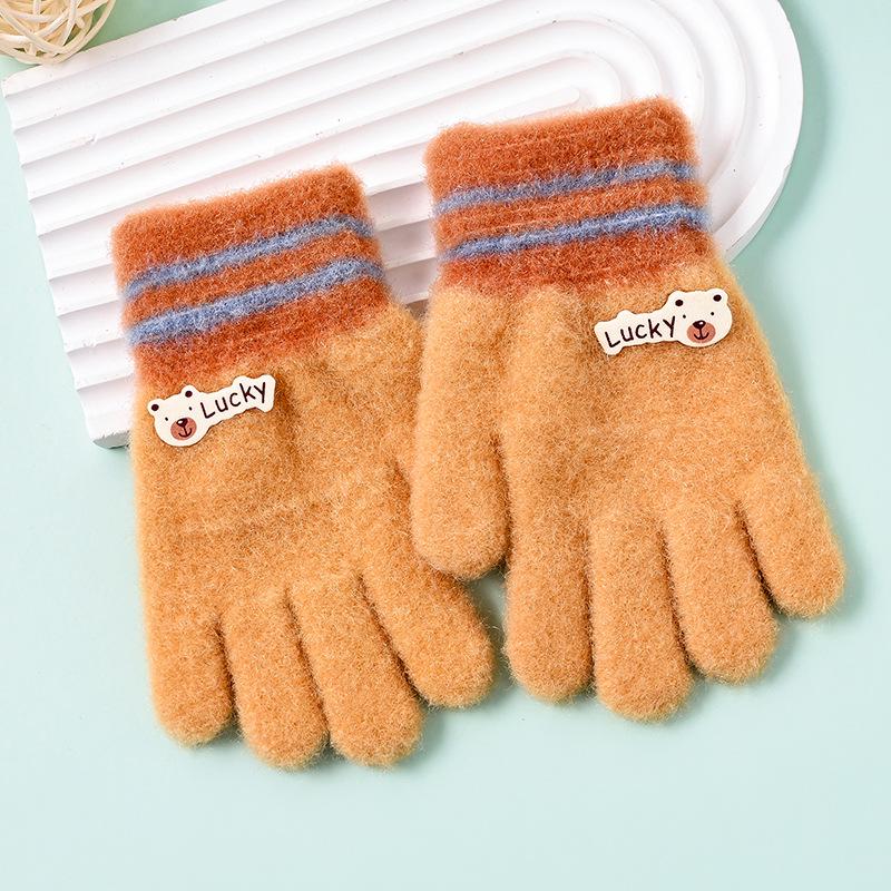 Cartoon Cute Winter Gloves for Kids: Warm Full-Finger Design for Girls and Boys