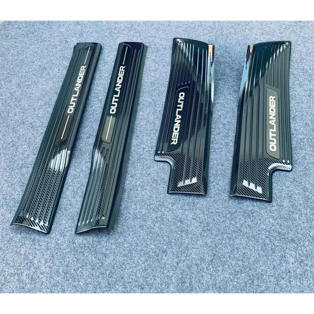 Декоративные накладки на пороги Mitsubishi Outlander 23-24