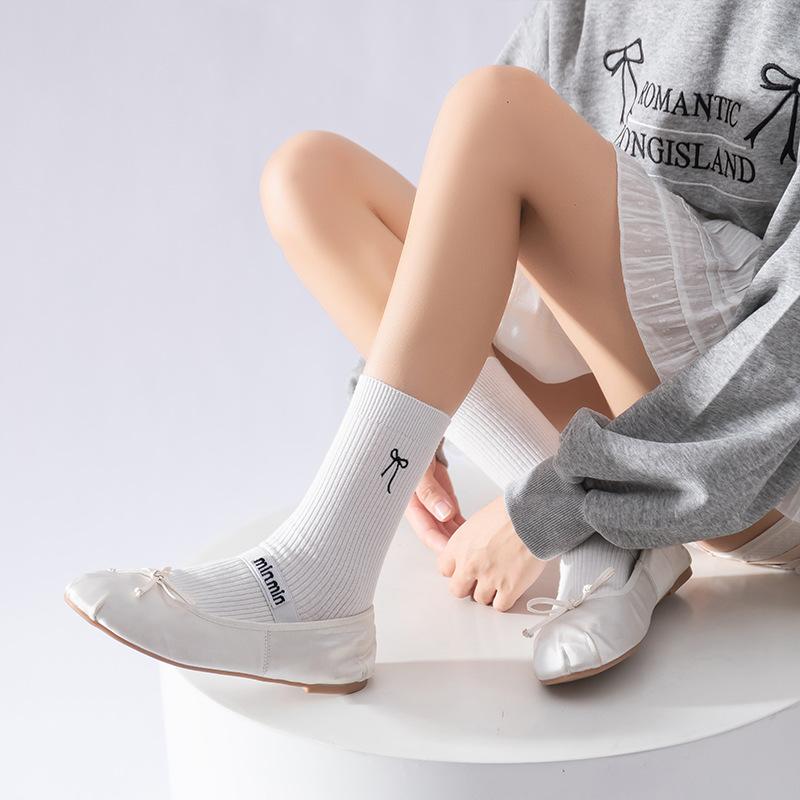 Осенние носки, Женские вышитые носки до середины икры с бантом в стиле Лолита, ретро, трендовые однотонные универсальные хлопковые носки