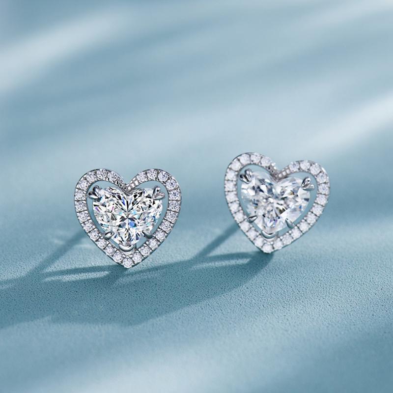 Huitan Heart Shaped Cubic Zirconia Stud Earrings for Women Temperament Love Earrings Wedding Luxury Fashion Lady's Ear Jewelry