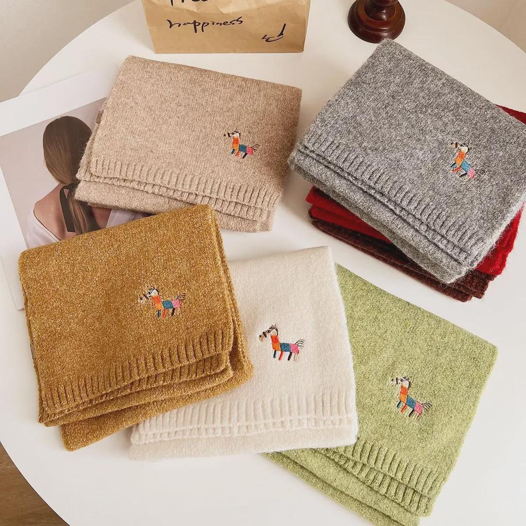 2024 Autumn/Winter Korean Knitted Wool Scarf - Women's Warm, Thick, Embroidered Design