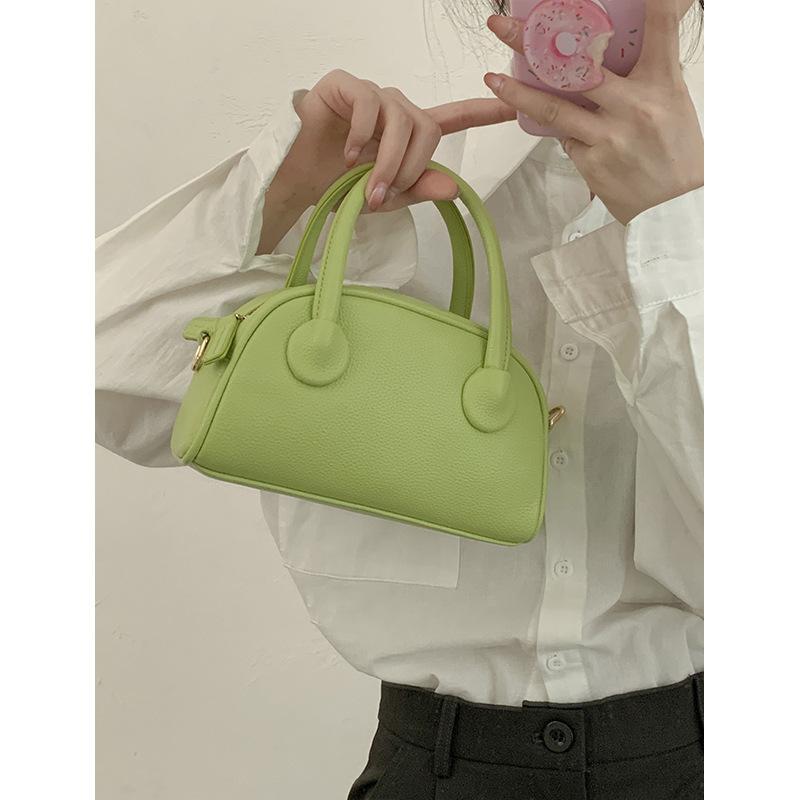 French Niche Design Bag Women's Handbag 2025 New Fashion Shell Bag Simple Shoulder Messenger Bag