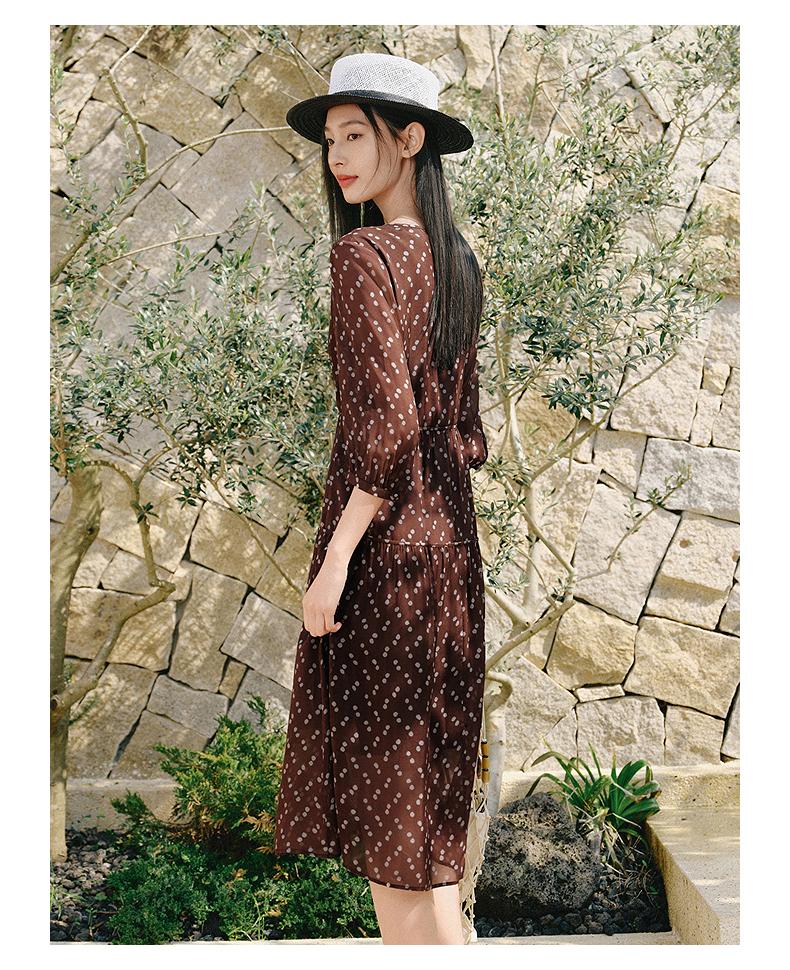 Jiuzi Anna Kou Lady Art Style Reduced Age Silk Printed A-Type Dress