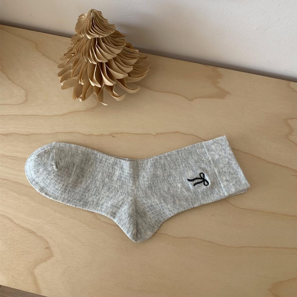 Autumn Socks Embroidered Bow Mid-Tube Socks Socks Trendy Solid Color Versatile Cotton Socks