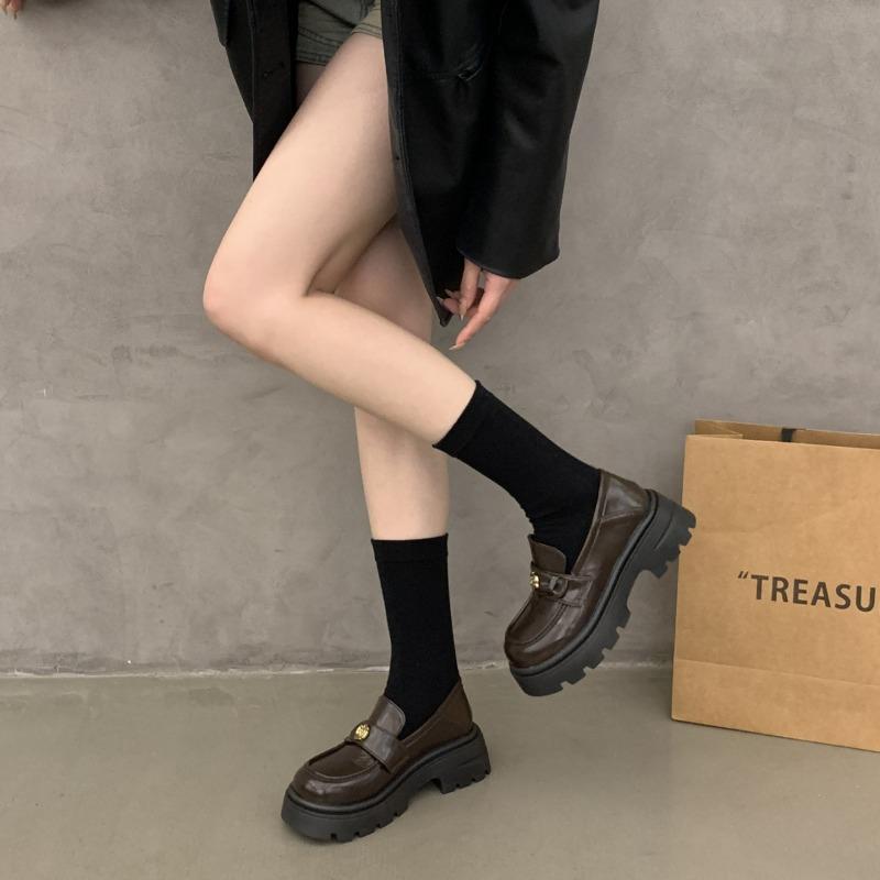 Версия на толстой подошве! Маленькие золотые монетки увеличивают рост, толстые каблуки, маленькие кожаные туфли, женские весенне-осенние универсальные черные лоферы на одном ремешке