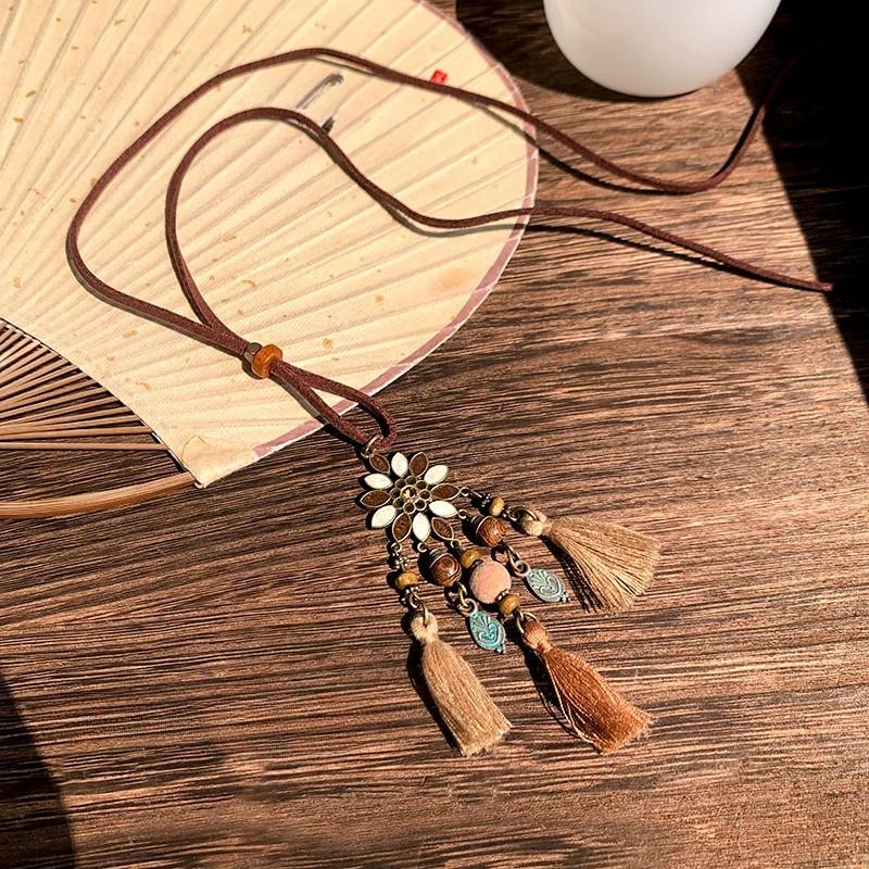New Retro Feather Necklace, Ethnic Style, Layered Bead, Collarbone Chain, Long Bohemian Accessory