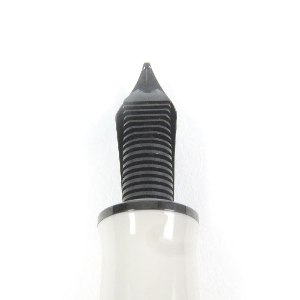 Отличная перьевая ручка PERIKAN Sovereign Колпачок тип специальное производство Тепло-серый Б/у