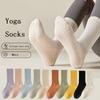 3 пары женских носков для йоги до середины икры, нескользящие носки для пилатеса для женщин, однотонные дышащие носки для фитнеса, танцев, тренажерного зала