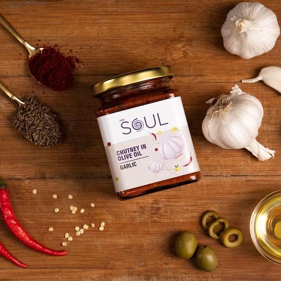 Soul Chutney Combo Pack of 2 (Schezwan Chutney 325 GM+ Garlic Chutney 275 GM)