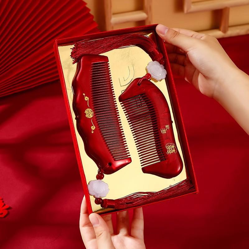 Бордовый Деревянный Свадебный Набор Расчесок с Зеркалом - Подарочная Коробка для Приданого Невесты