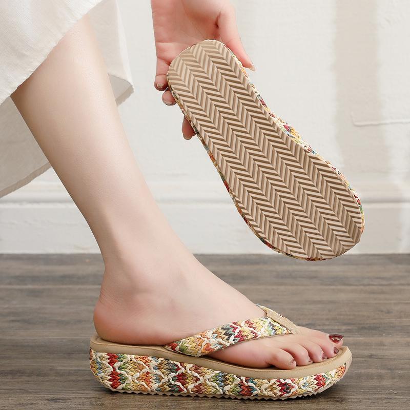 Fashion Shoes Women Rubber Flip Flops Ladies' Slippers Luxury Slides Med Shale Female Beach Platform Soft Hawaiian Designer Flat Sabot