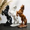 Статуя из смолы Золотая Белая Черная Фигурка Лошади Скандинавские Абстрактные Украшения Для Статуэток Для Интерьера Скульптуры Домашний Декор