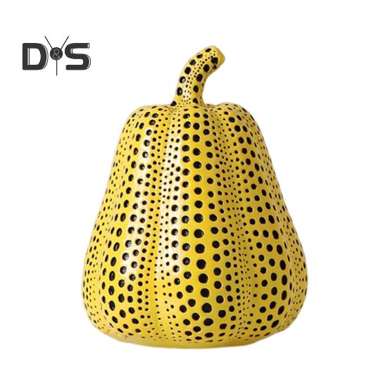 Yellow Polka Dot Pumpkin Statue Mini Pumpkin Resin Sculpture Dotted Pumpkin Figurine Home Office Desktop Decoration Ornament