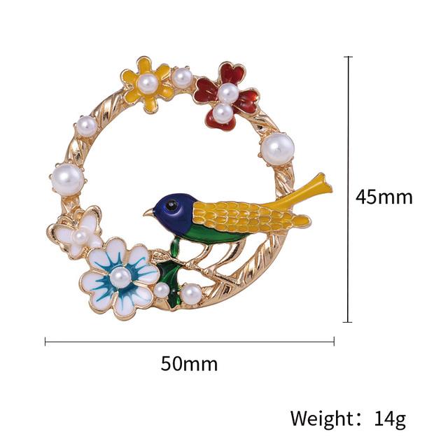 Fashion Flying Bird Eagle Enamel Pins Crystal Rhinestone Swallow Parrot Owl Animal Brooches For Women Clothes Scarf Jewelry Gift