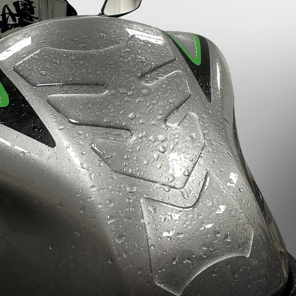 Прозрачная мотоциклетная накладка на бак, универсальная защита для Kawasaki Honda Yamaha Suzuki Aprilia Benelli, наклейки на мотоцикл