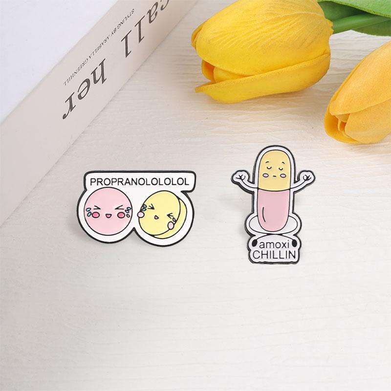 Xiaomi Amoxi Chillin Capsule & Propranolololol Anxious Pills Badge Medical Humor Pill Enamel Pin Fashion Bag Lapel Badge Jewelry Gifts