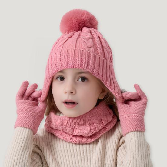 Набор из 3 предметов: детская шапка, шарф, перчатки. Цветная шапка с текстурой «косичка», утолщенная плюшевая подкладка, гетра для шеи, вязаные перчатки.