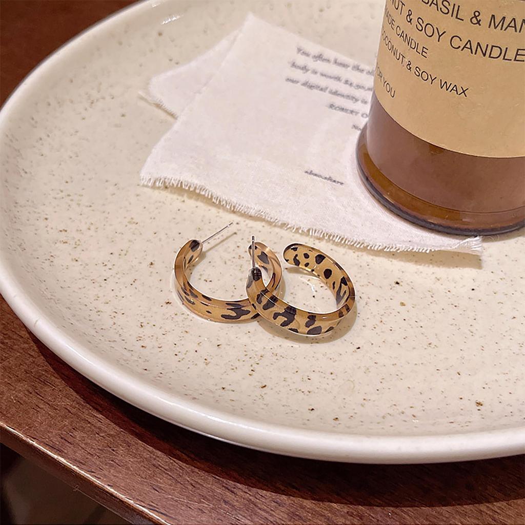 Универсальные темпераментные ретро минималистские простые серьги в форме буквы C с леопардовым принтом для женщин