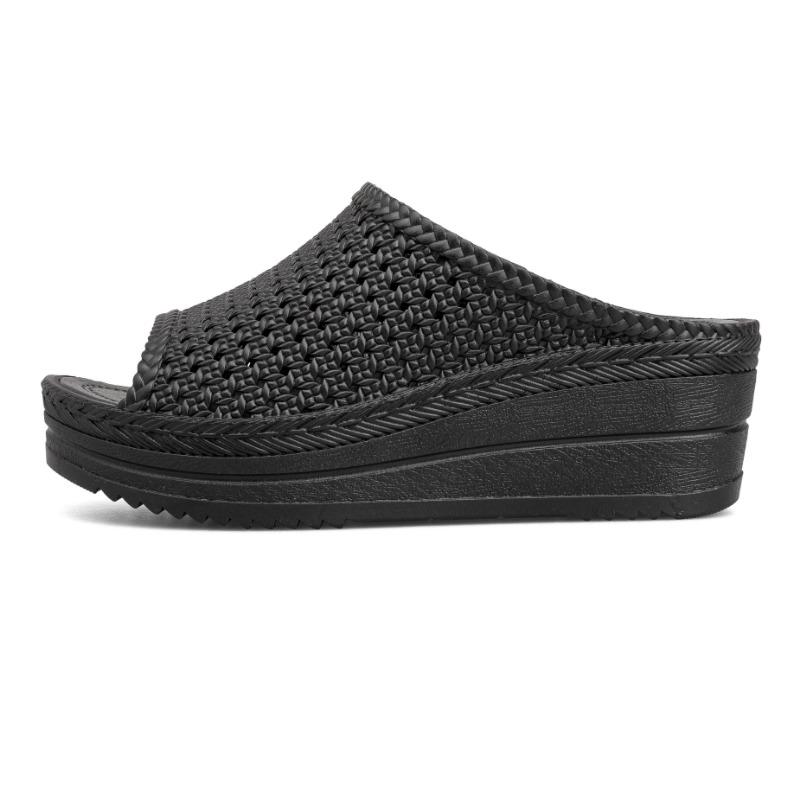 Женские босоножки на танкетке на платформе — тапочки с открытым носком для активного отдыха — противоскользящие и удобные шлепанцы из ПВХ