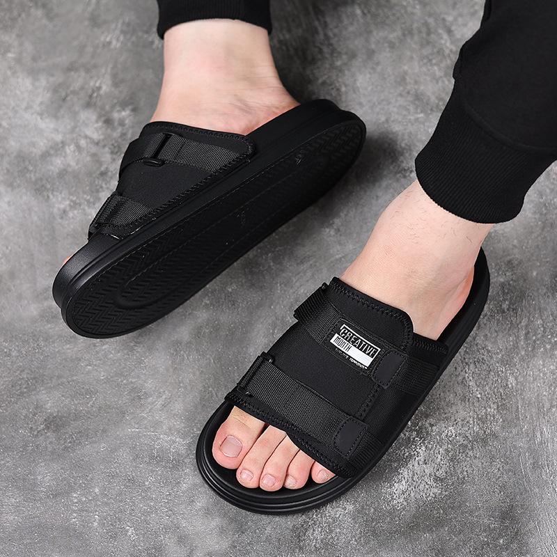 2025 новые тапочки мужские модные уличные летние корейские версии модная персонализированная верхняя одежда пляжные сандалии нескользящие 1505-W