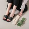 Fashion Flat Slippers Summer Platform Sandals Sandals Women Popular New Round Toe Flat Bottom Beach Roman Sandals In The Summer of 2024