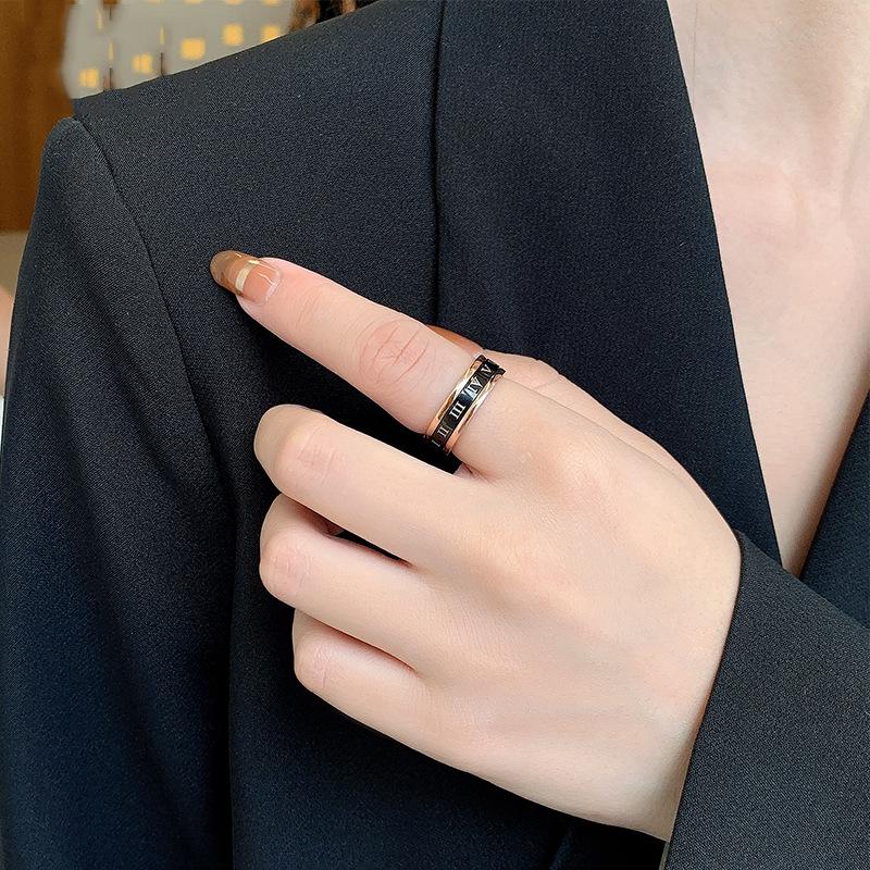 Кольцо-спиннер из розового золота с римскими цифрами: Японская и корейская мода, Не выцветающий, Элегантный дизайн для указательного пальца для женщин
