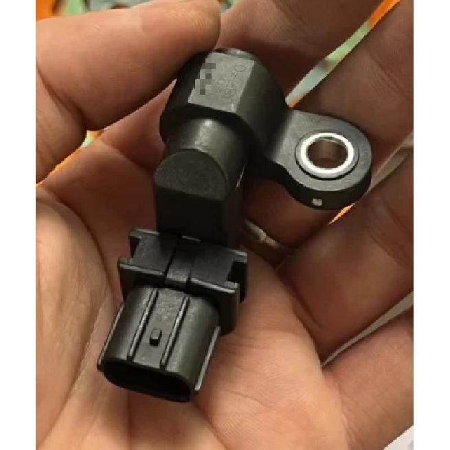 37500-PLC-015 Crankshaft Position Sensor for Honda Civic Acura 1.7L 2001 2002 2003 2004 2005